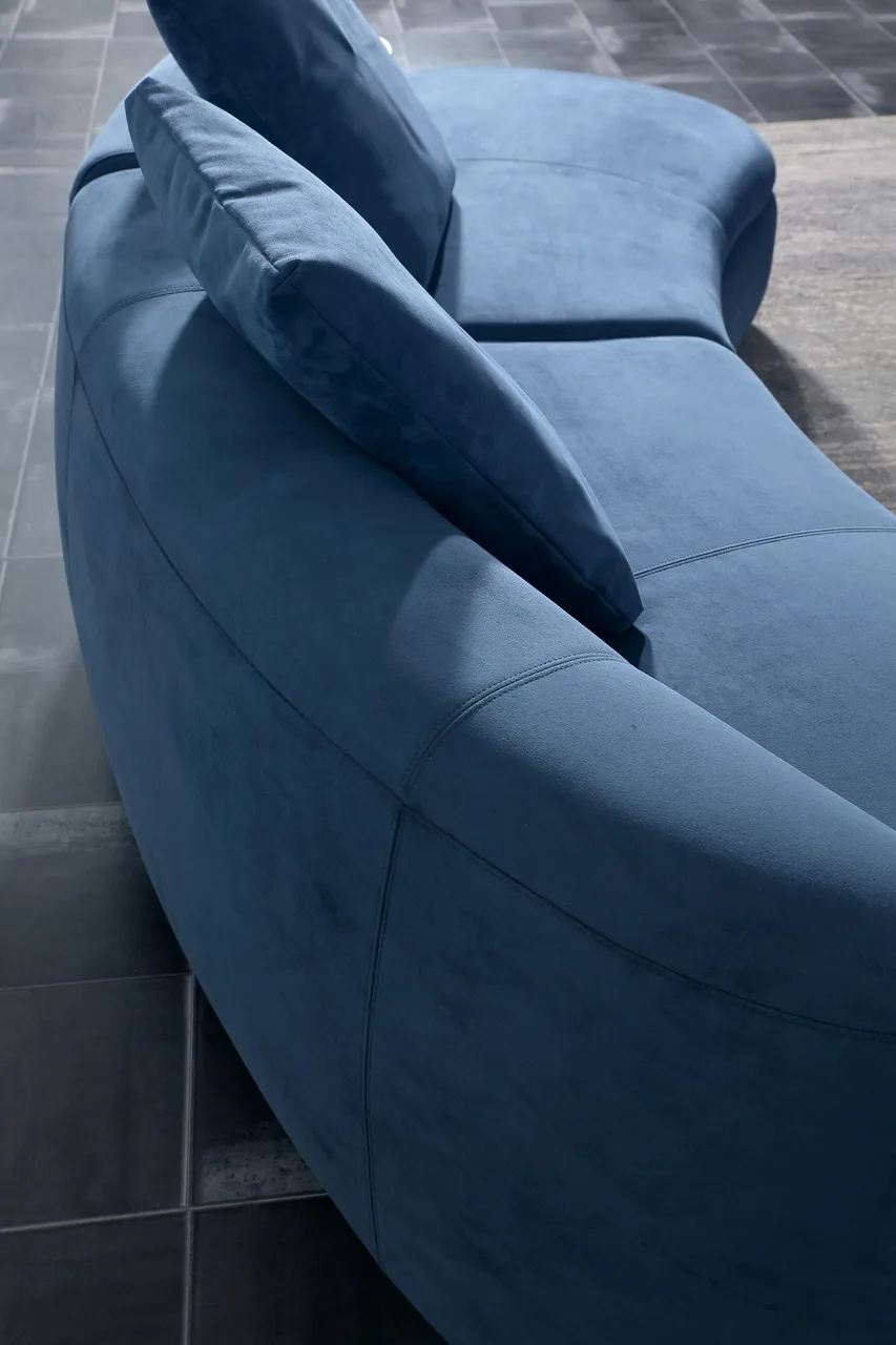 Blue Curve Sofa &middot; 4